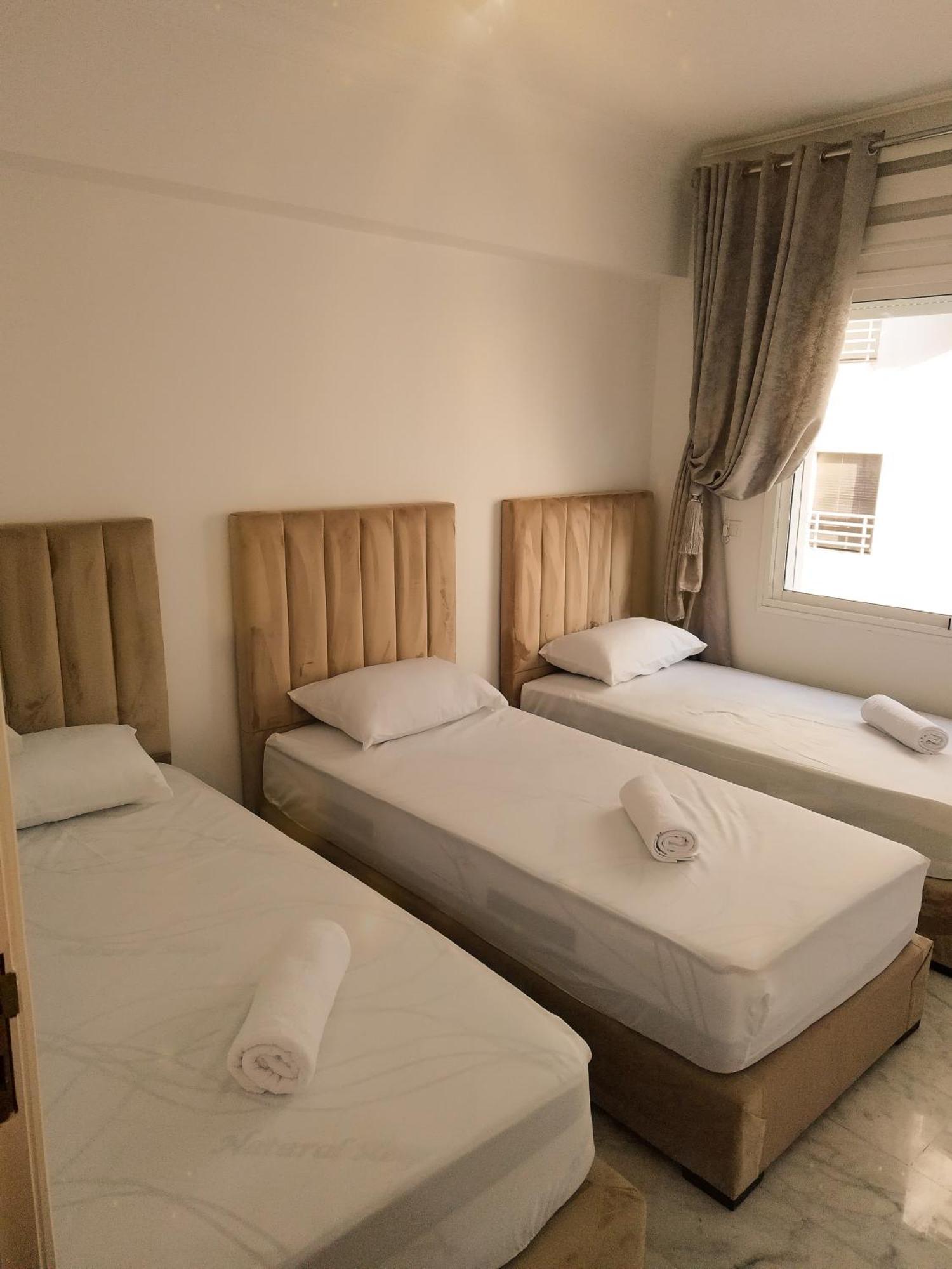 Incroyable Appartement A Playa Enface Cafe Sky 17 Tangeri Esterno foto